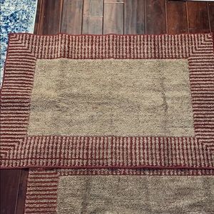 2 kitchen rugs